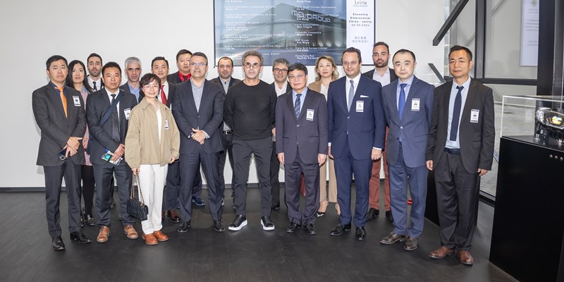 Embaixador da China em Portugal visita MD